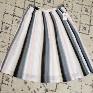New Calvin Klein Pleated Skirt